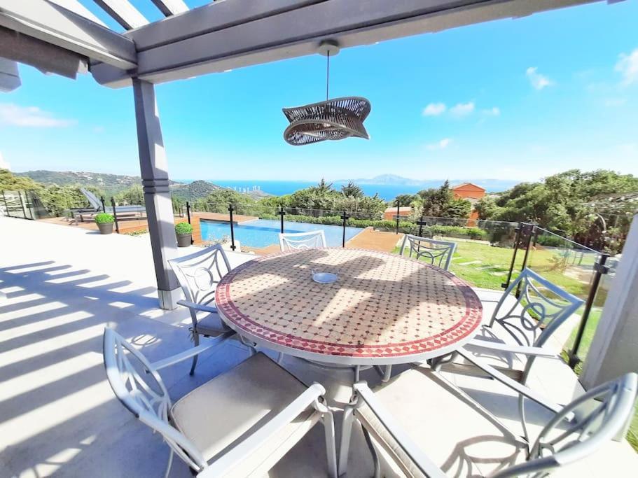 Casa Micheal - Luxury Villa - El Cuarton, Tarifa Kültér fotó